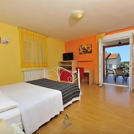 Vila Tea Novigrad By Awaytocroatia